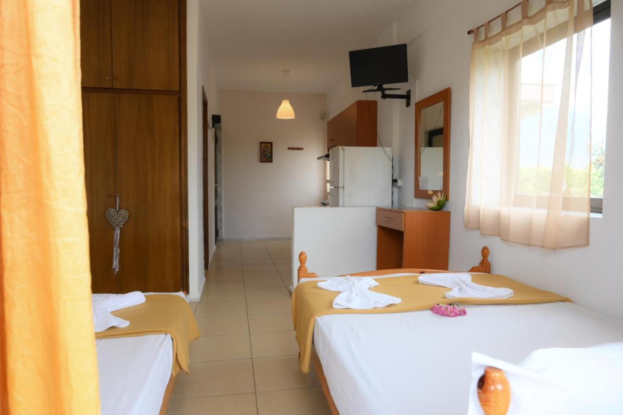 Paralía Skotínis Hotel Geromichalos المظهر الخارجي الصورة